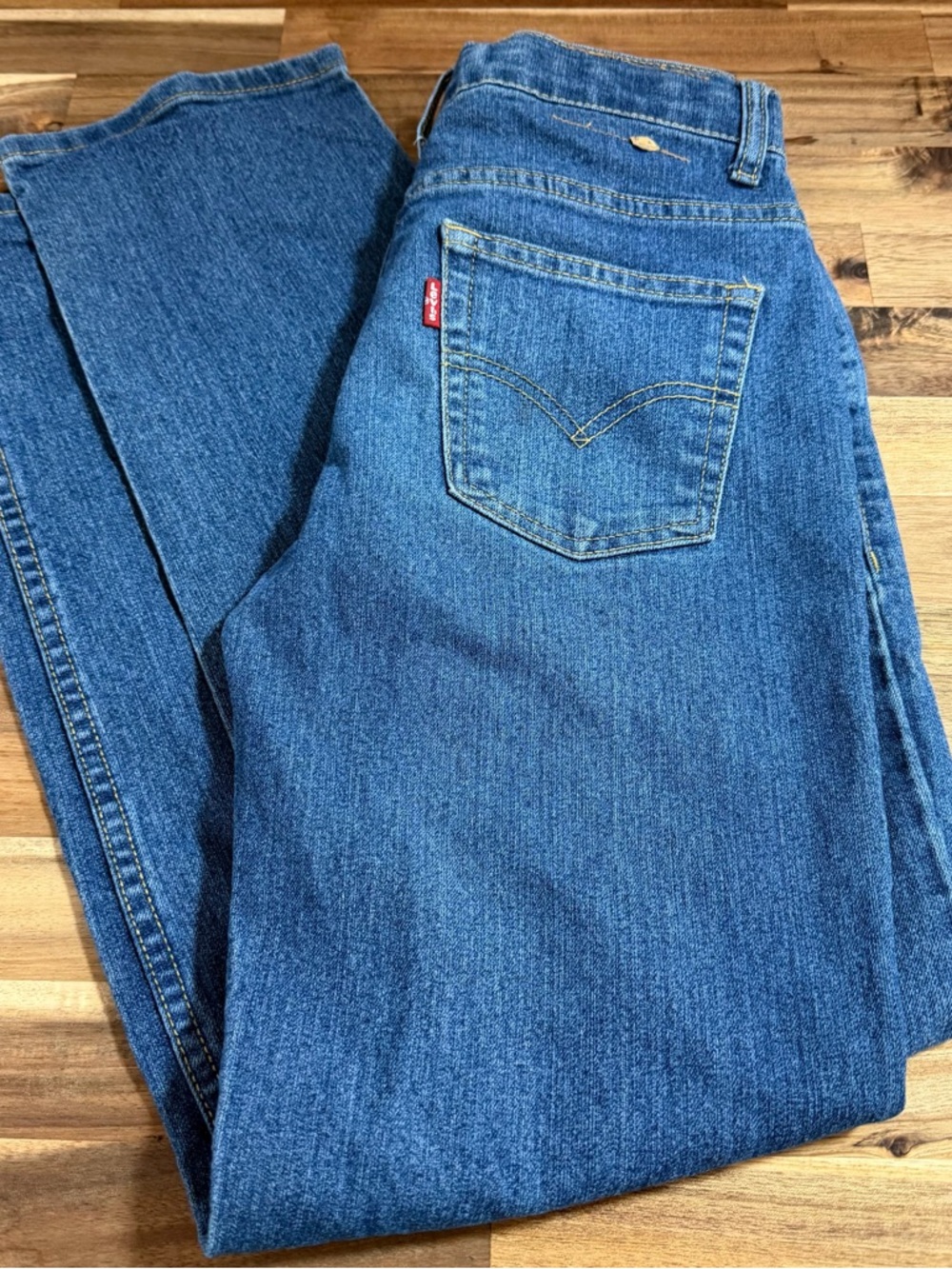 Levi's ( set of 4) Light Blue Denim Jeans with Yellow Stitching